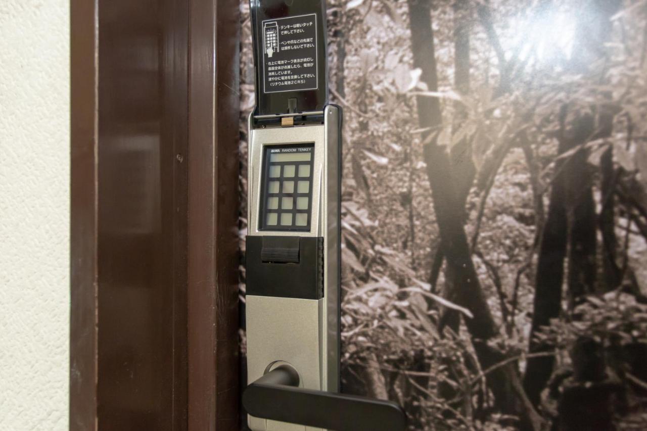 Апартаменты The Only View - Self Check-In Only Осака Экстерьер фото